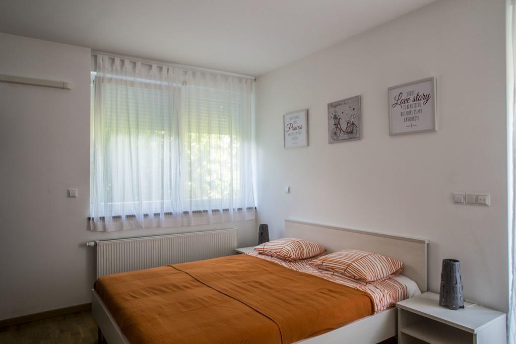 Lakeside Jarun Apartment ザグレブ 部屋 写真